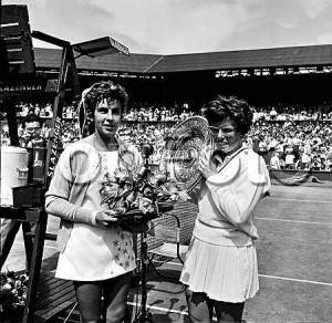 Billie Jean King & Maria Bueno Wimbledon finalists 1966 (photo by Michael Cole)