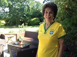 Maria Bueno wears her home team shirt!