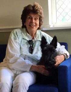 Maria Bueno with Scottie pal, Nelson