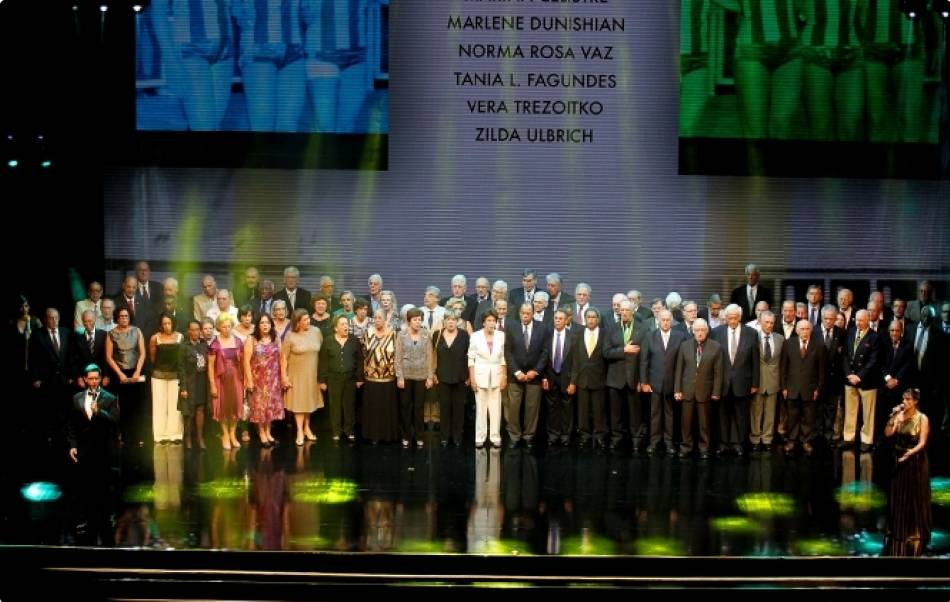 The 2013 Brazilian Olympic Awards celebrated Brazil's 170 medal-winners at the São Paulo Pan American Games in 1963.