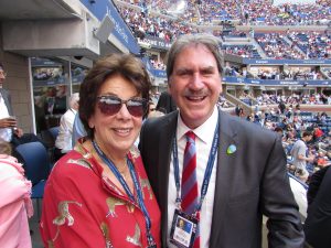 Maria Esther Bueno with David Haggerty, ITF President [Photo Tenlink]