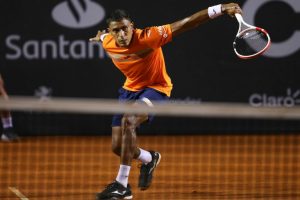 Thiago Monteiro upsets Guido Pella